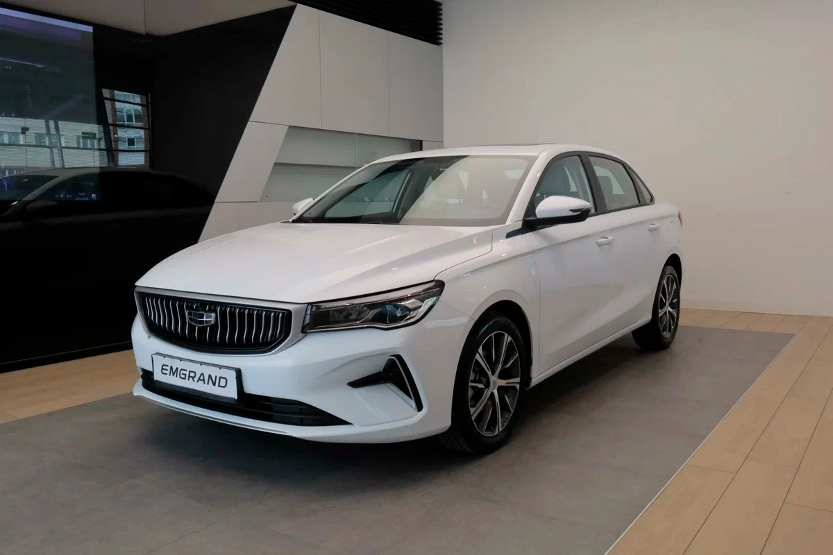 Geely Emgrand купить по цене от 980 000 рублей